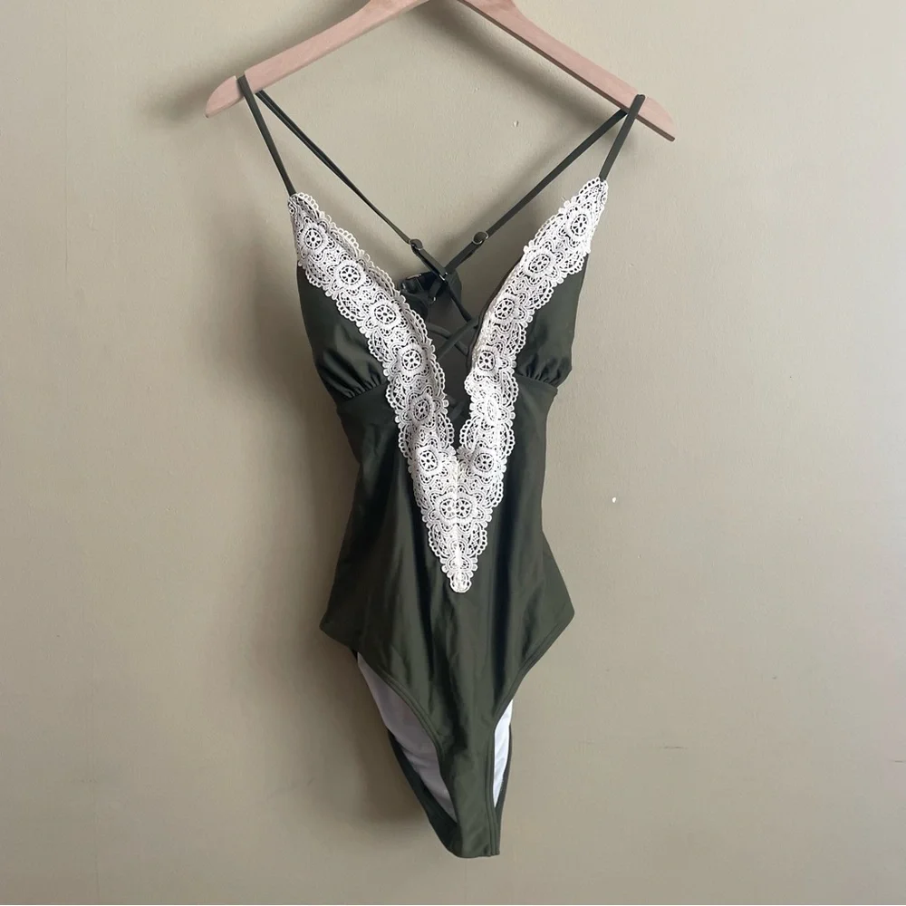 CUPSHE plunging v-neck lace trimmed one-piece swimsuit